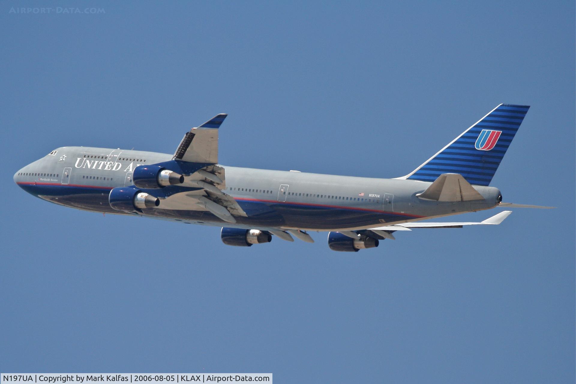 N197UA, 1997 Boeing 747-422 C/N 26901, United Airlines Boeing 747-422, N197UA 25R departure KLAX.