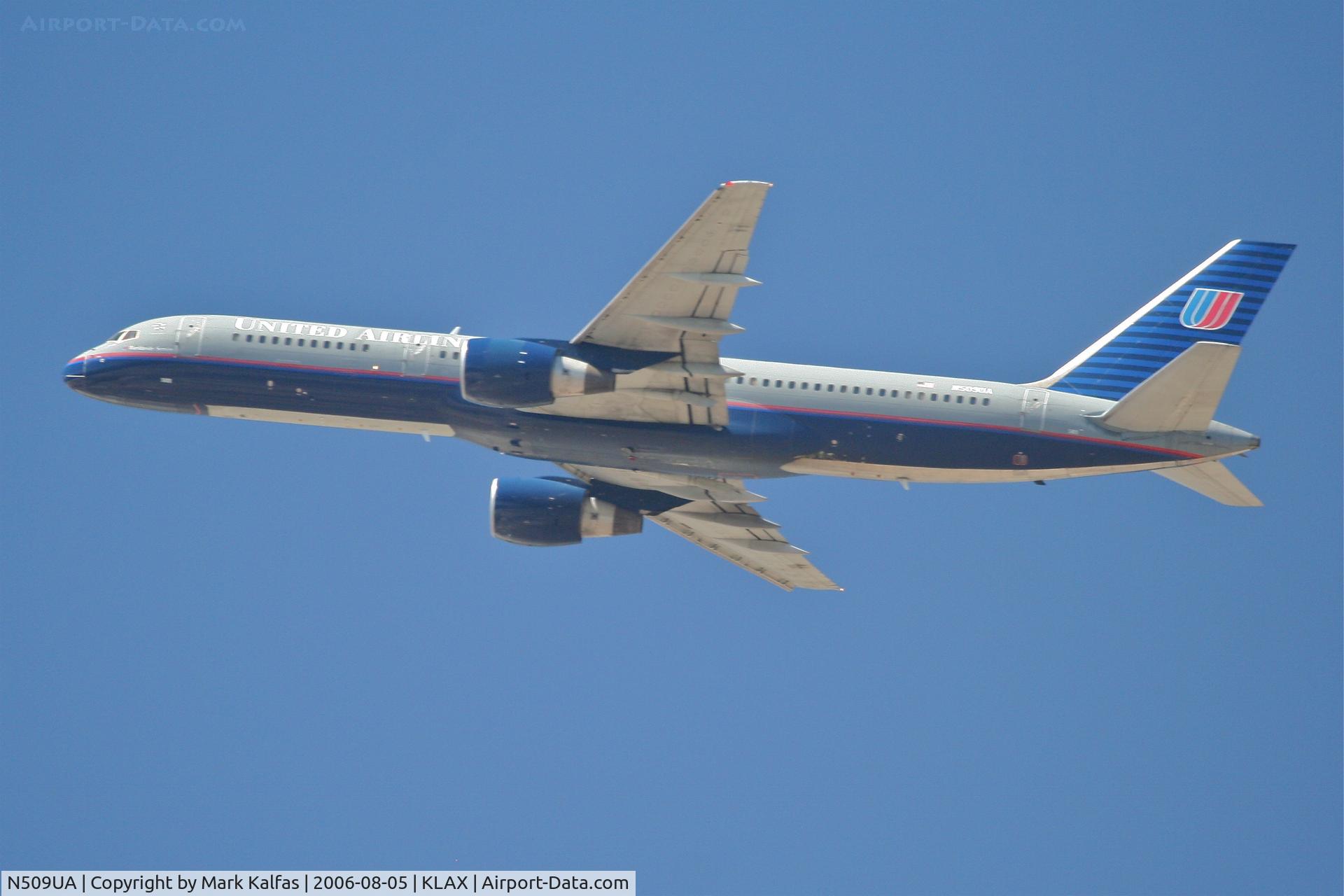 N509UA, 1990 Boeing 757-222 C/N 24763, United Airlines Boeing 757-222, N509UA 25R departure KLAX.