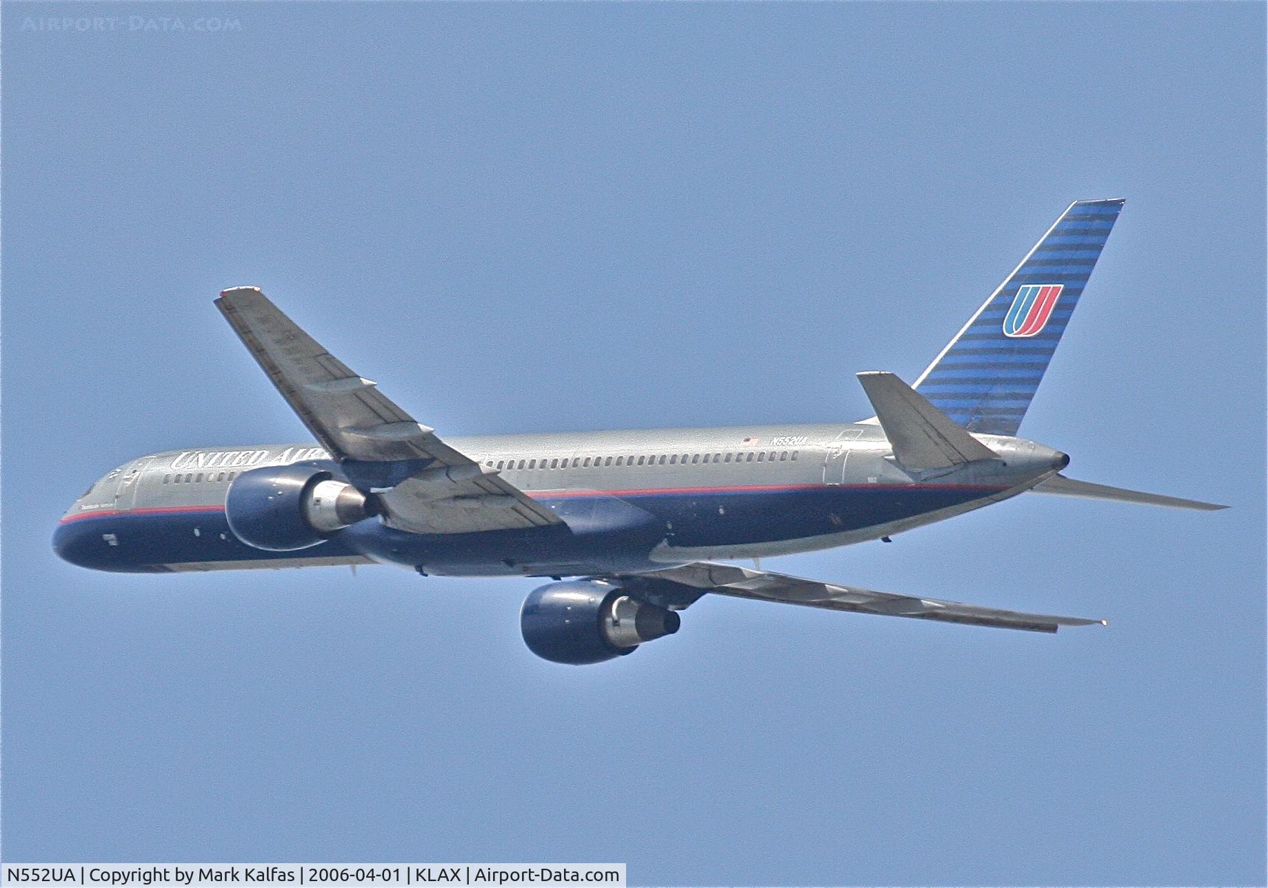 N552UA, 1992 Boeing 757-222 C/N 26641, United Airlines Boeing 757-222, N552UA 25R departure KLAX.