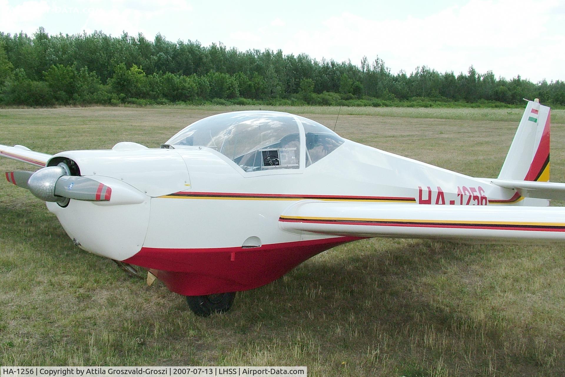 HA-1256, 1978 Scheibe SF-25E Super Falke C/N 44249, Szolnok-Szandaszölös Airfield