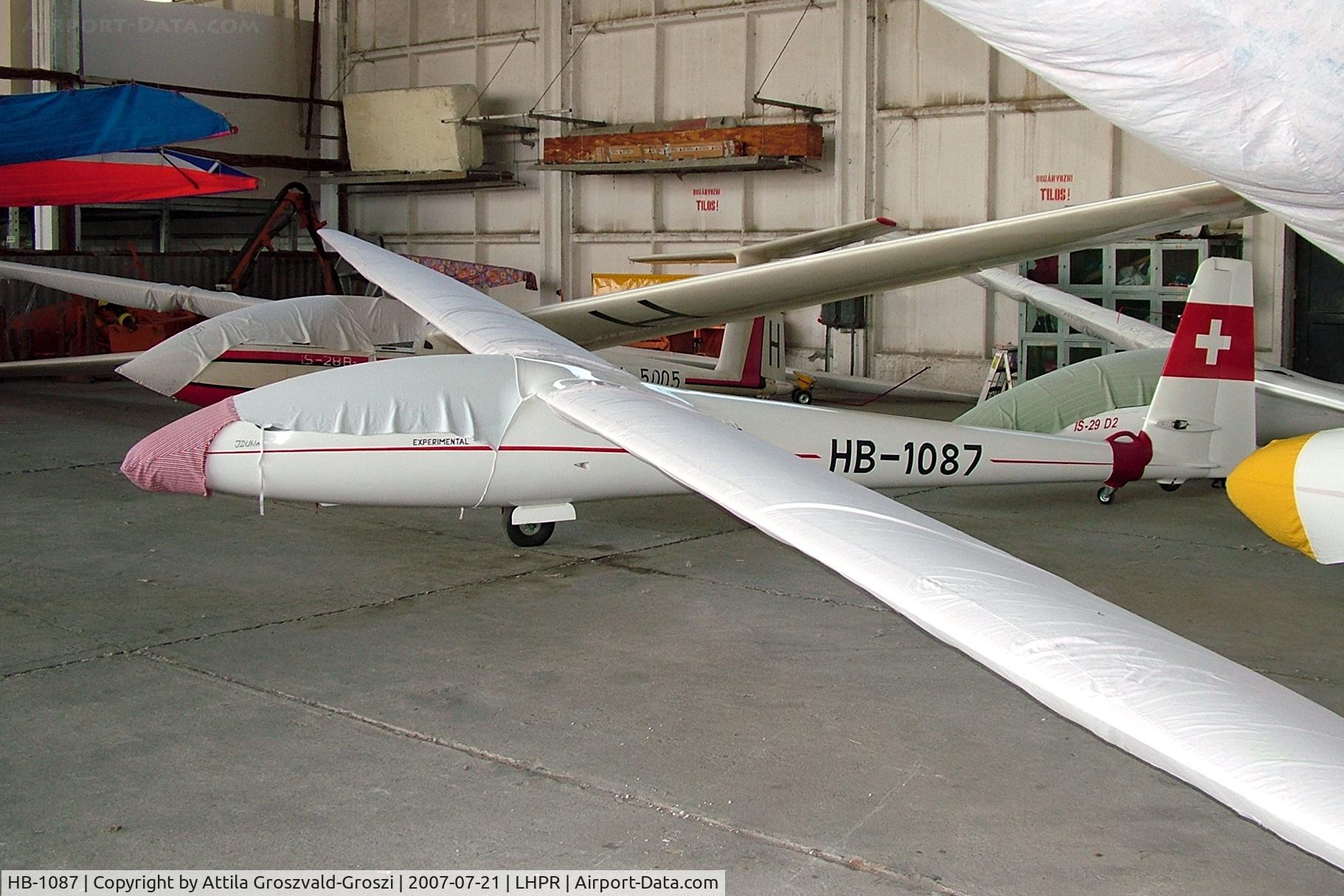 HB-1087, 1989 Neukom S-4 Elfe 17 C/N 11, Pér Airport -Hungary