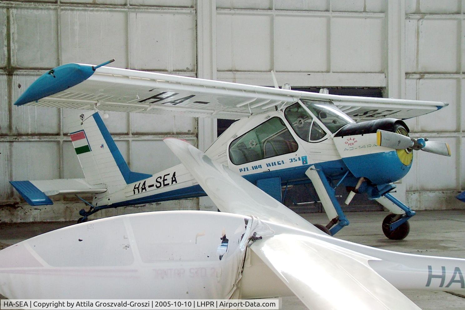 HA-SEA, 1977 PZL-Okecie PZL-104 Wilga 35A C/N 96315, Pér Airport -Hungary - Hangar