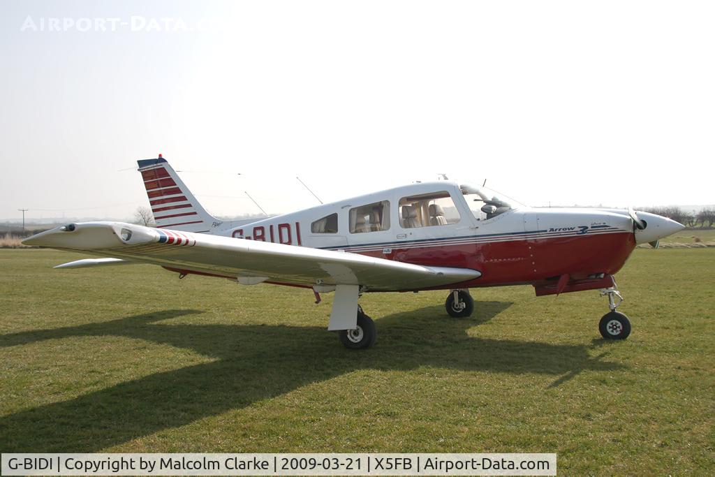 G-BIDI, 1978 Piper PA-28R-201 Cherokee Arrow III C/N 28R-7837135, Piper PA-28R-201 Arrow III at Fishburn Airfield, UK in 2009.