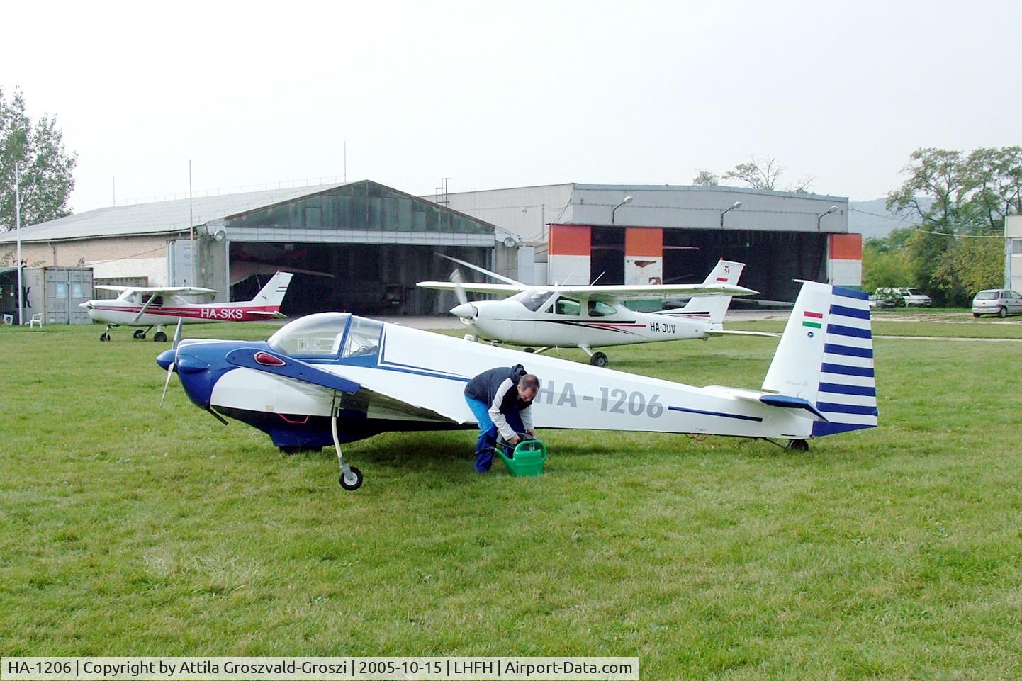 HA-1206, 1969 Scheibe SF-25B Falke C/N 4669, Farkashegy Airfield Hungary