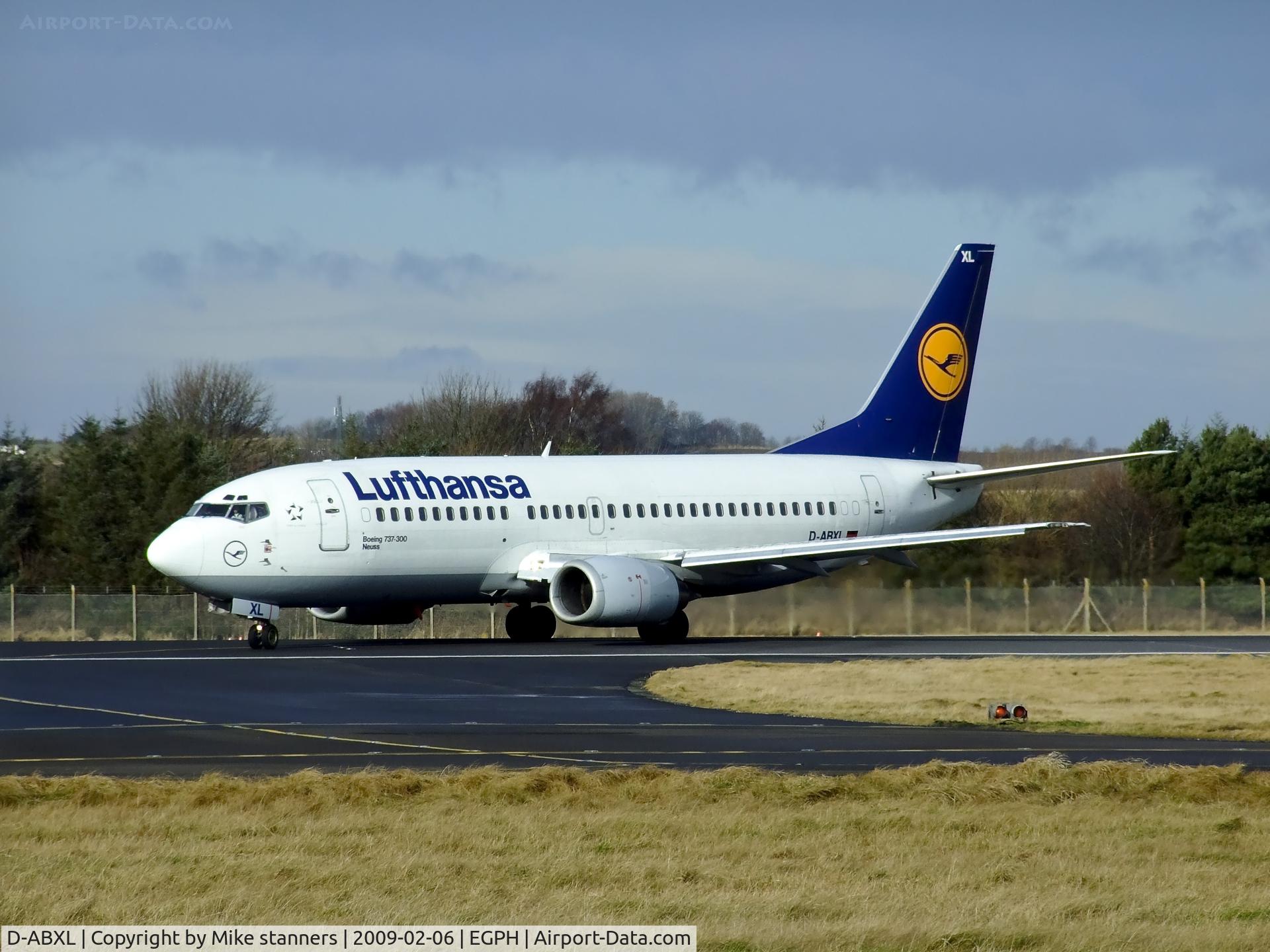 D-ABXL, 1986 Boeing 737-330 C/N 23531, Lufthansa B737 Arriving at EDI From FRA