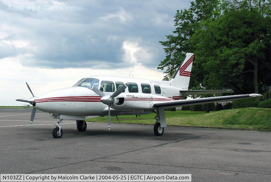 N103ZZ, Piper PA-31-350 Navajo Chieftain C/N 31-7405444, Piper PA-31-350 Chieftain at Cranfield in 2004.