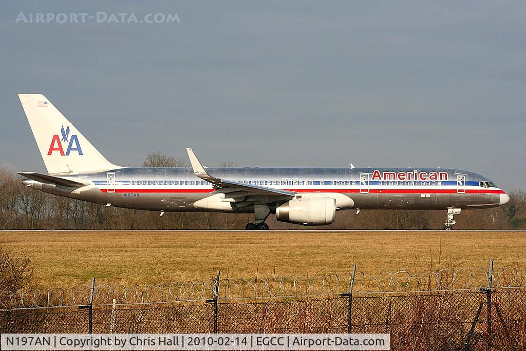 N197AN, 2001 Boeing 757-223 C/N 32391/988, American Airlines