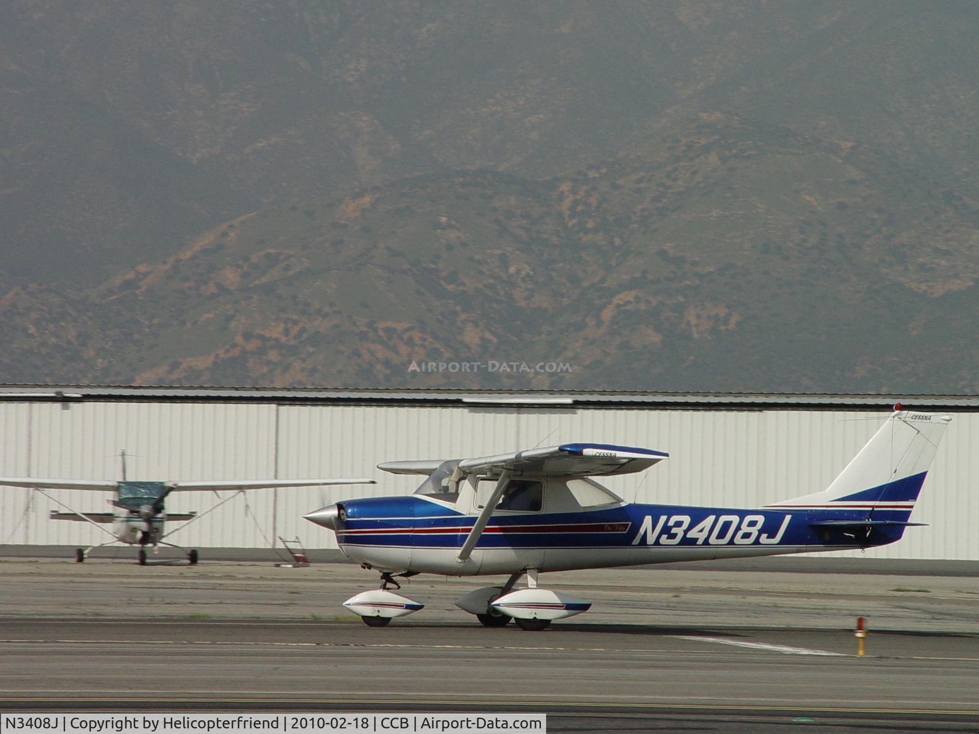N3408J, 1967 Cessna 150G C/N 15066108, Taking off westbound on runway 24