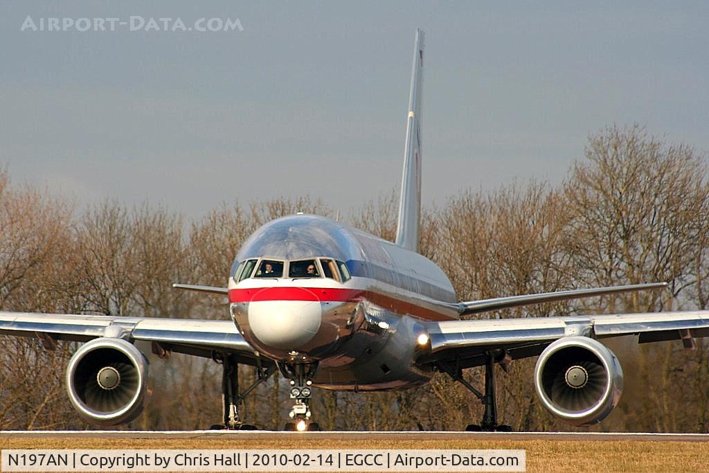 N197AN, 2001 Boeing 757-223 C/N 32391/988, American Airlines