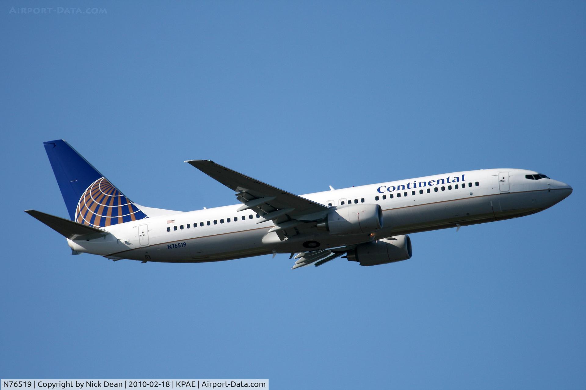 N76519, 2009 Boeing 737-824 C/N 30132, KPAE Boeing 571 on the 34L missed approach