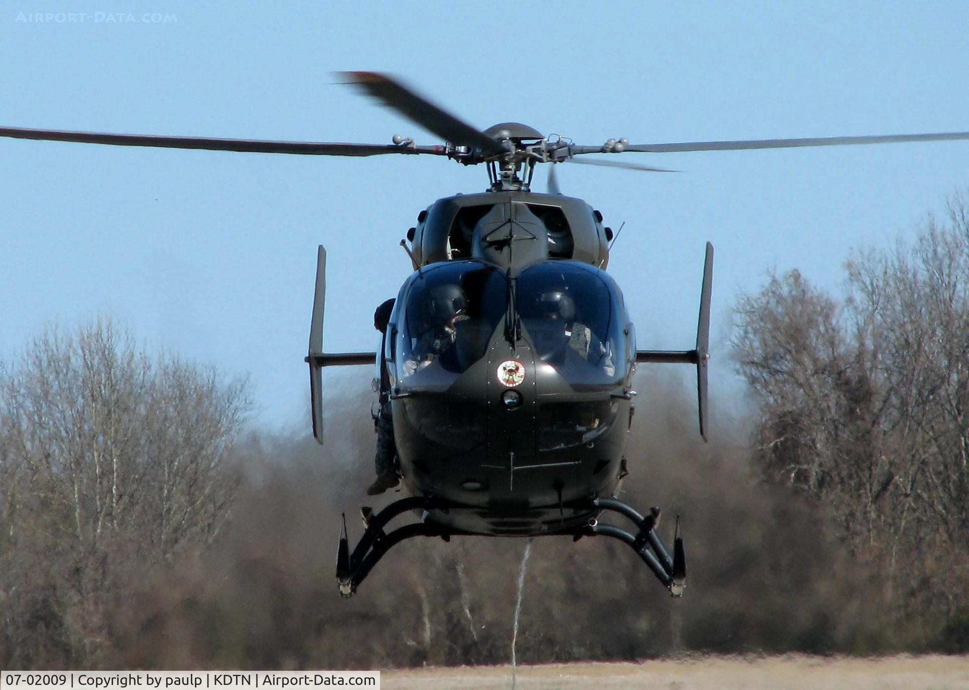07-02009, 2007 Eurocopter UH-72A Lakota C/N 9123, Landing at Downtown Shreveport.