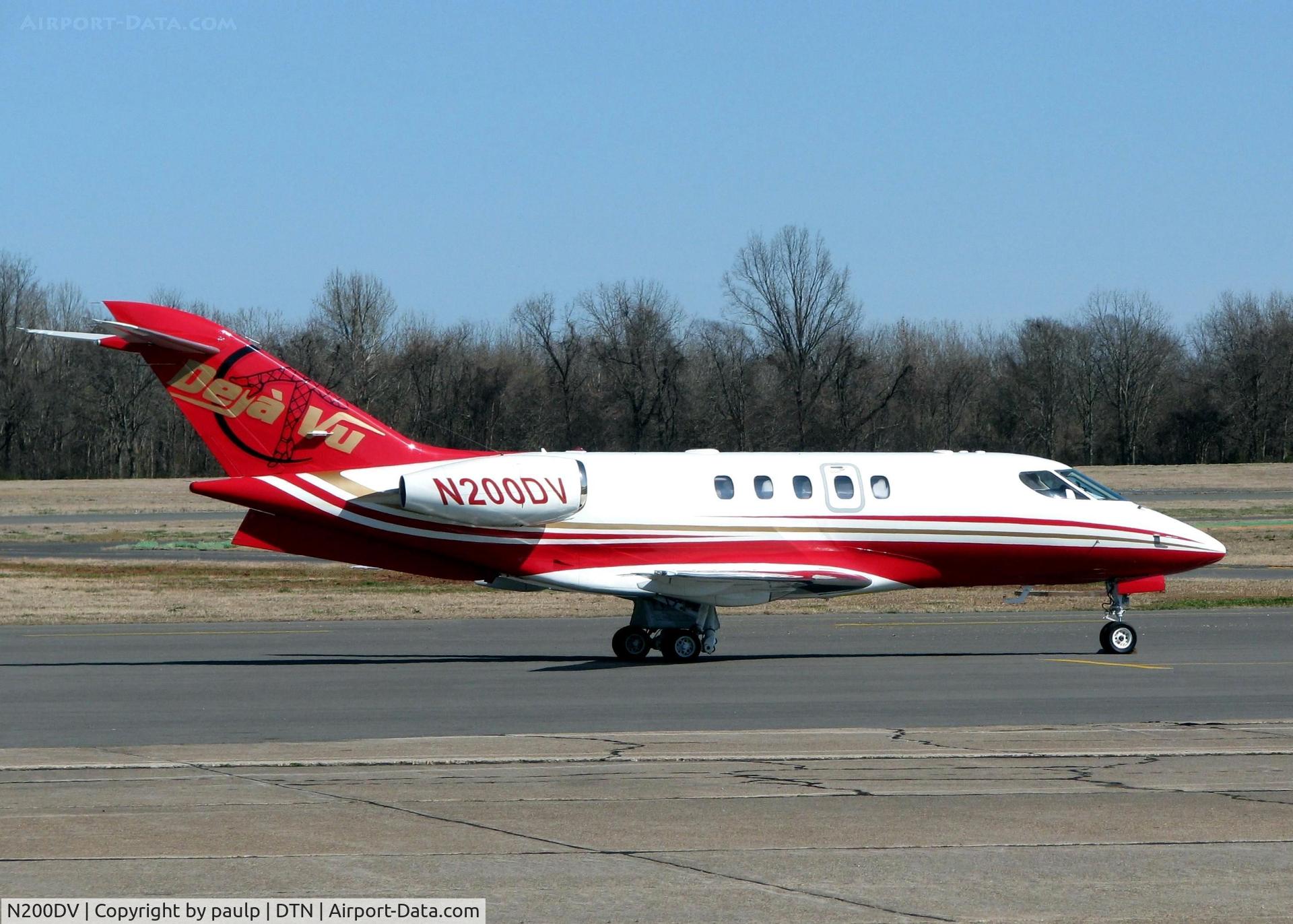 N200DV, Sino Swearingen SJ30-2 C/N 008, Parked at Downtown Shreveport.