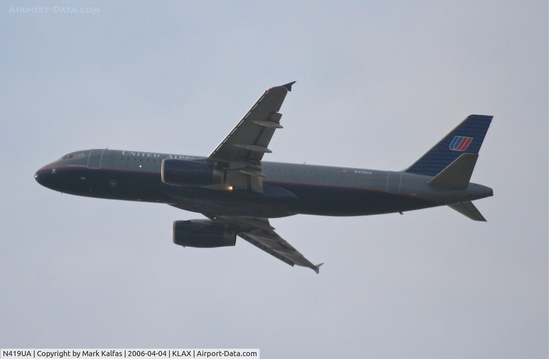 N419UA, 1994 Airbus A320-232 C/N 487, United Airlines Airbus A320-232, N419UA 25R departure KLAX.