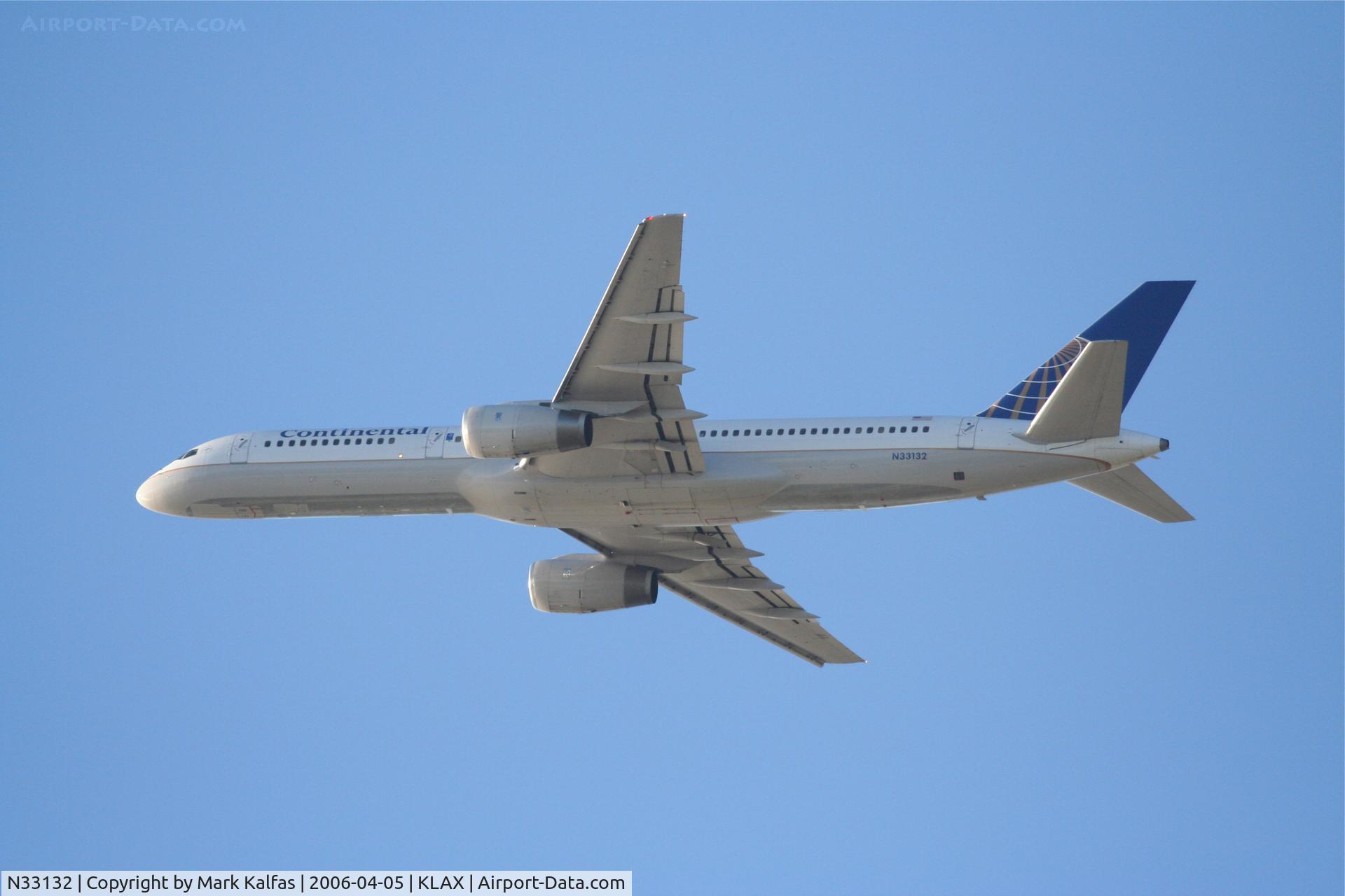 N33132, 1998 Boeing 757-224 C/N 29281, Continental Airlines Boeing 757-224, 25R departure KLAX.