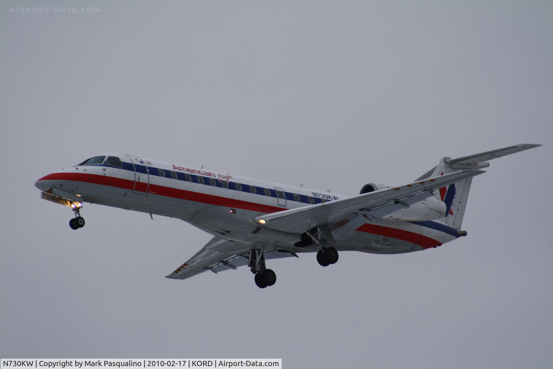 N730KW, 2000 Embraer ERJ-135LR (EMB-135LR) C/N 145346, EMB-135LR