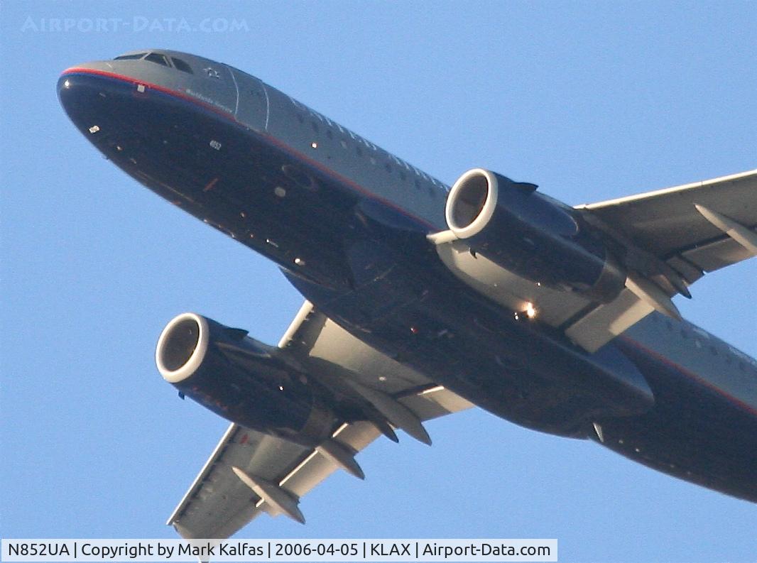 N852UA, 2002 Airbus A319-131 C/N 1671, United Airlines Airbus A319-131, N852UA 25R departure KLAX.