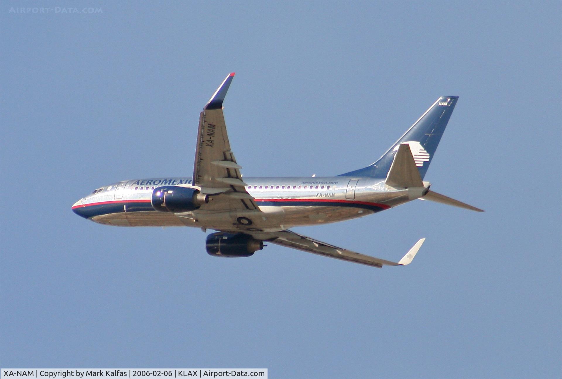 XA-NAM, 2004 Boeing 737-752 C/N 33790, Aero Mexico Boeing 737-752, XA-NAM 25R departure KLAX.