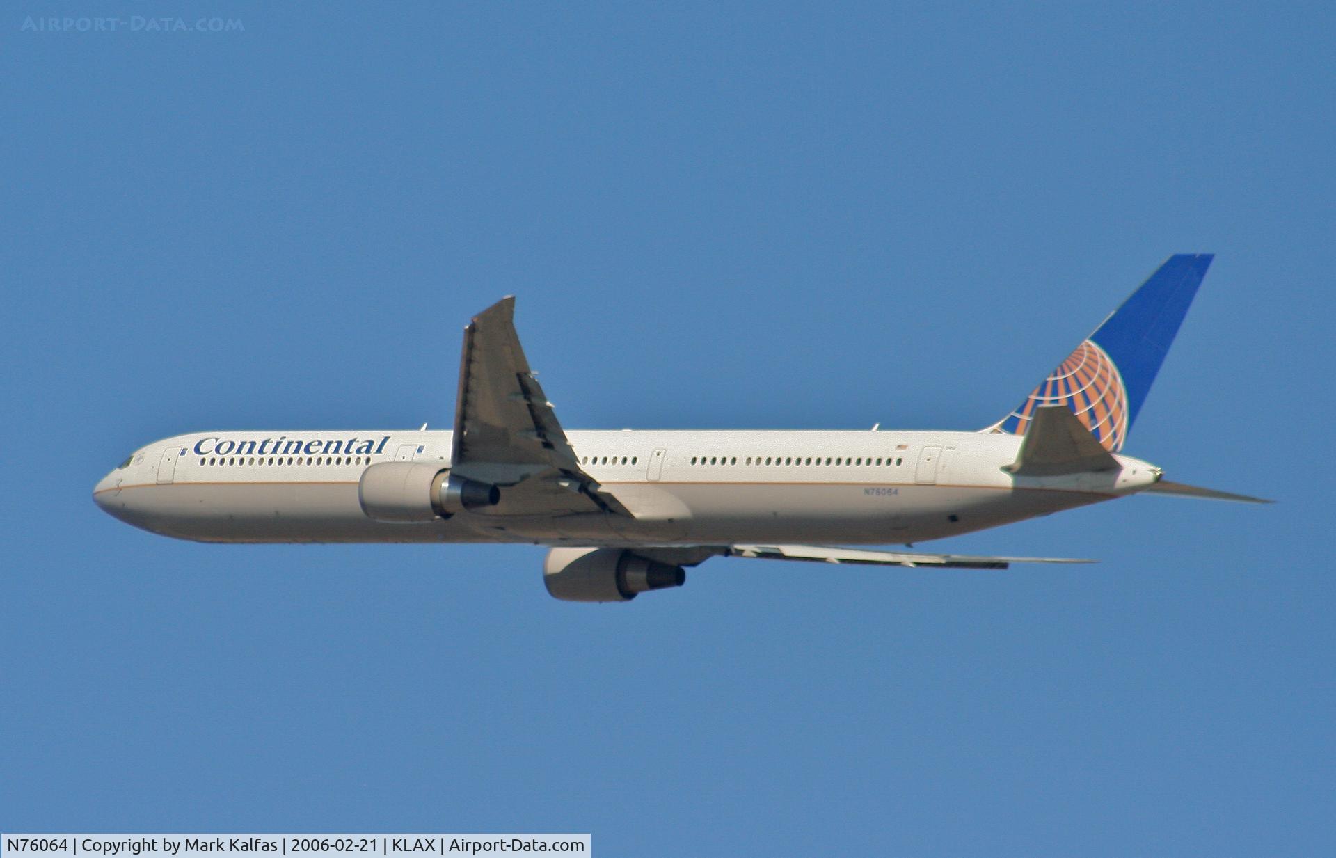 N76064, 2002 Boeing 767-424/ER C/N 29459, Continental Airlines Boeing 767-424ER, N76064 25R departure KLAX.