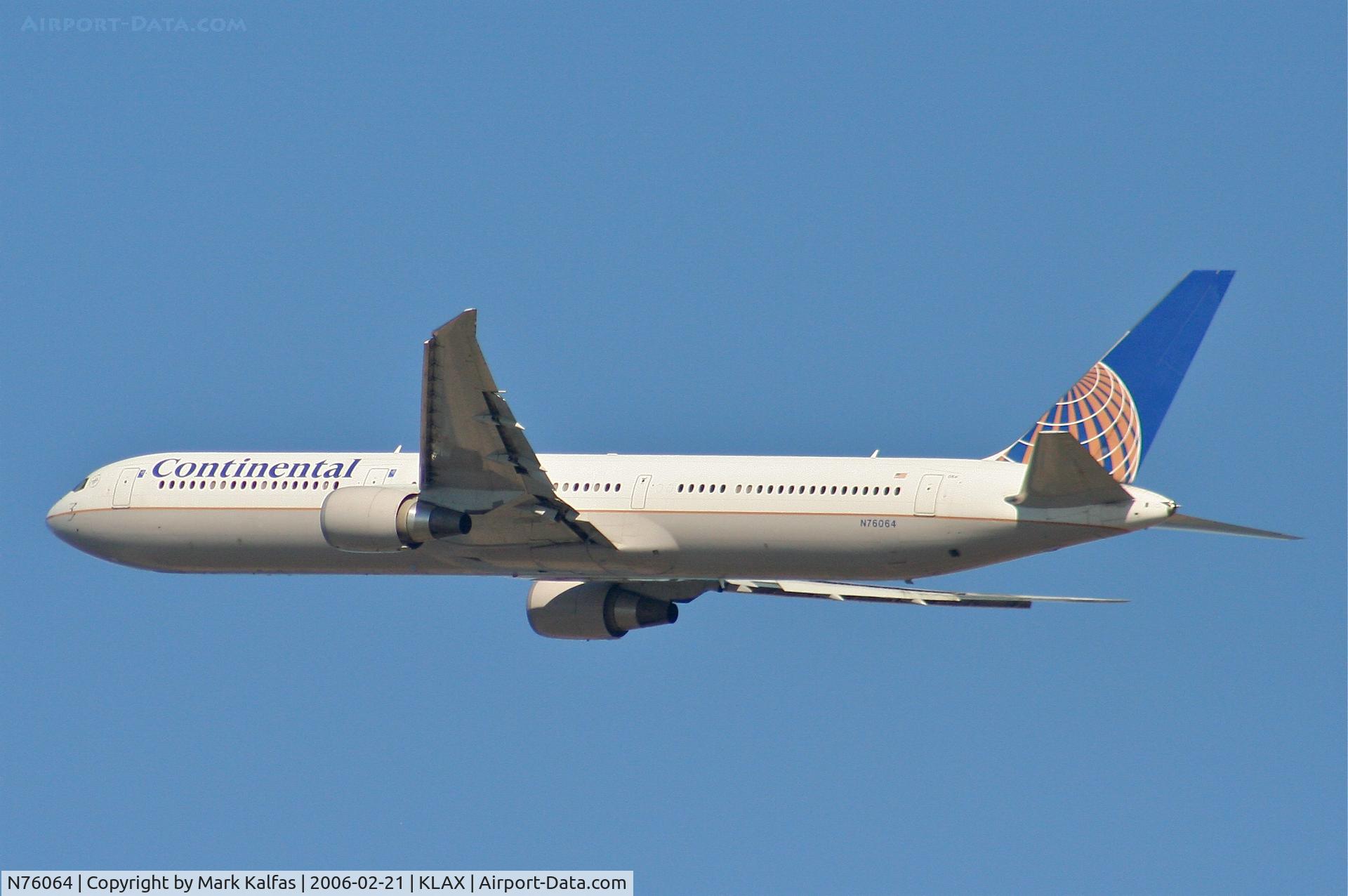 N76064, 2002 Boeing 767-424/ER C/N 29459, Continental Airlines Boeing 767-424ER, N76064 25R departure KLAX.