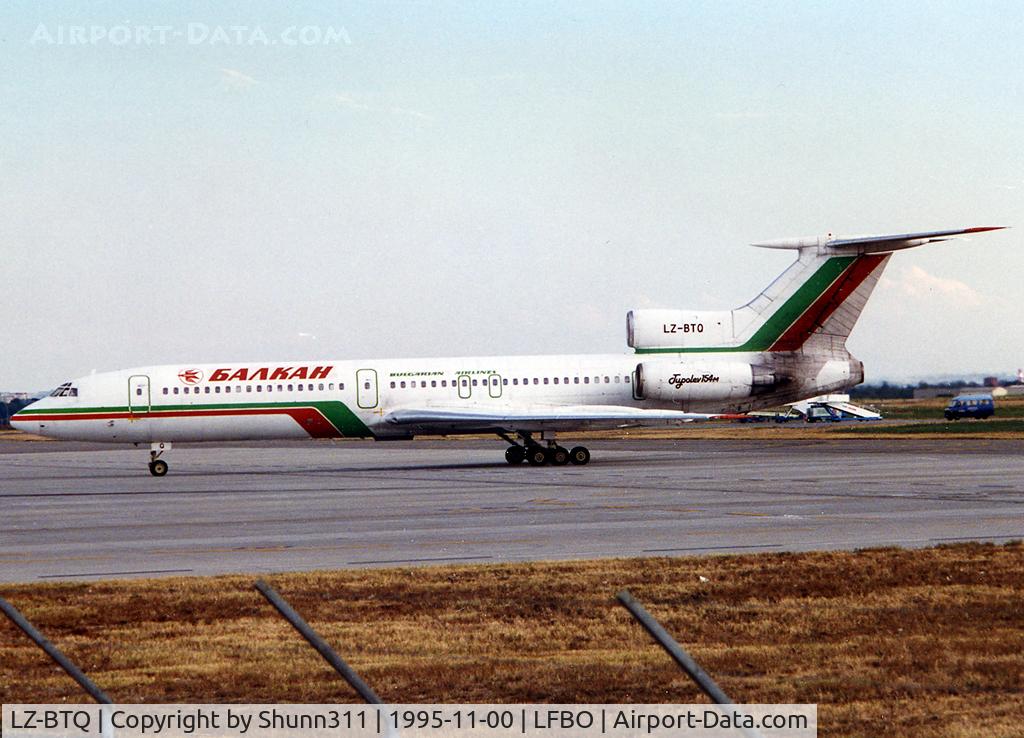 LZ-BTQ, 1987 Tupolev Tu-154M C/N 87A743, Arriving from Varna... Always in late by the past... My first TU154 :)