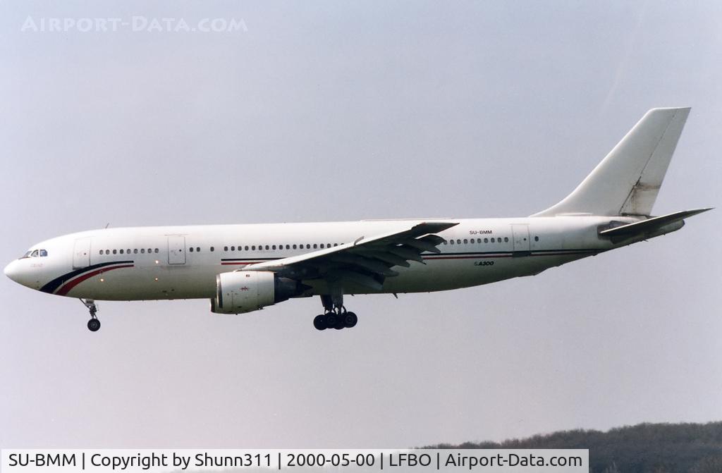 SU-BMM, 1982 Airbus A300B4-203 C/N 175, Landing rwy 15R