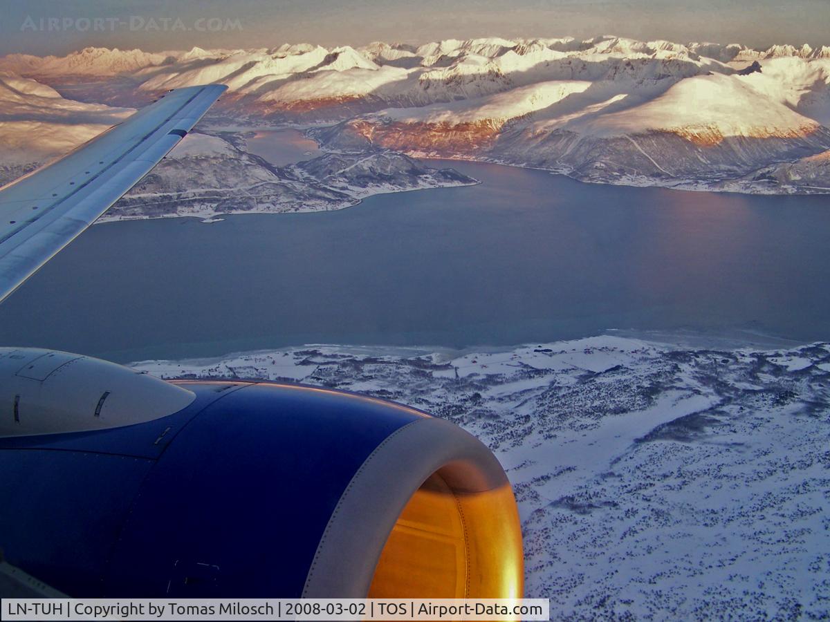 LN-TUH, 1999 Boeing 737-705 C/N 29093, Northern Norway at its best, flight TOS–OSL