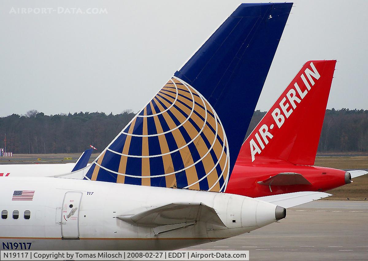N19117, 1996 Boeing 757-224 C/N 27559, 