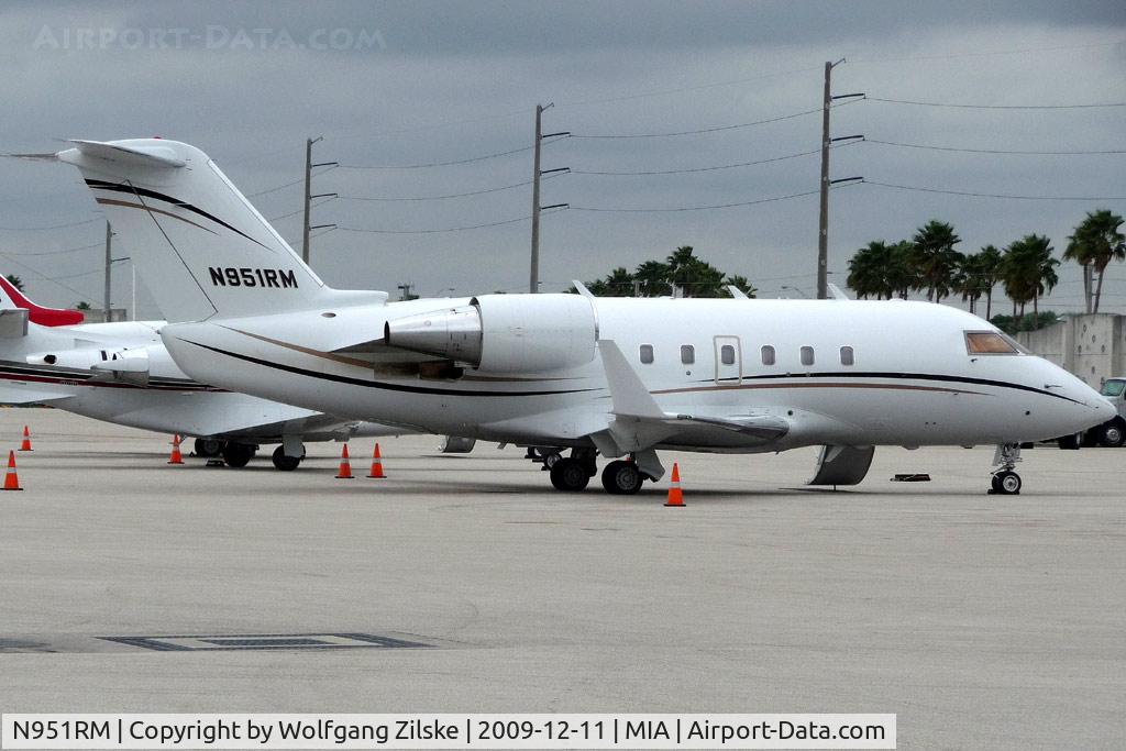 N951RM, 1985 Canadair Challenger 601 (CL-600-2A12) C/N 3042, visitor