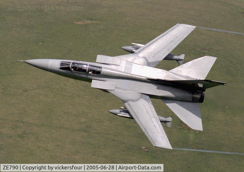 ZE790, 1988 Panavia Tornado F.3 C/N AS066/700/3317, Royal Air Force. Operated by 11 Squadron, coded 'DK'. M6 Pass, Cumbria.