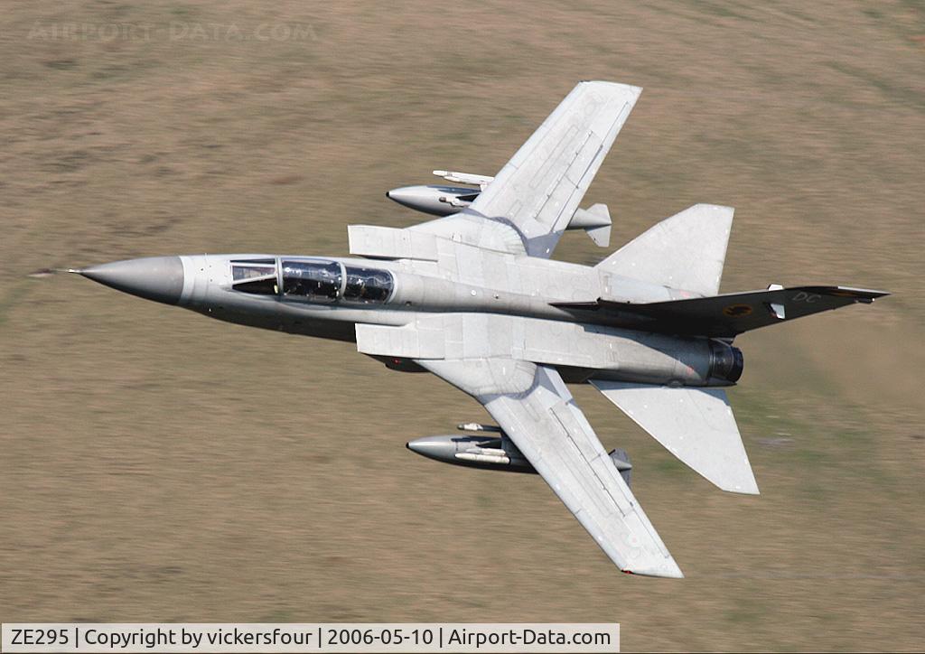 ZE295, 1987 Panavia Tornado F.3 C/N AS040/633/3283, Royal Air Force. Operated in 11 Squadron markings coded 'DC' by 25 Squadron (11 Squadron disbanded October 2005). M6 Pass, Cumbria.