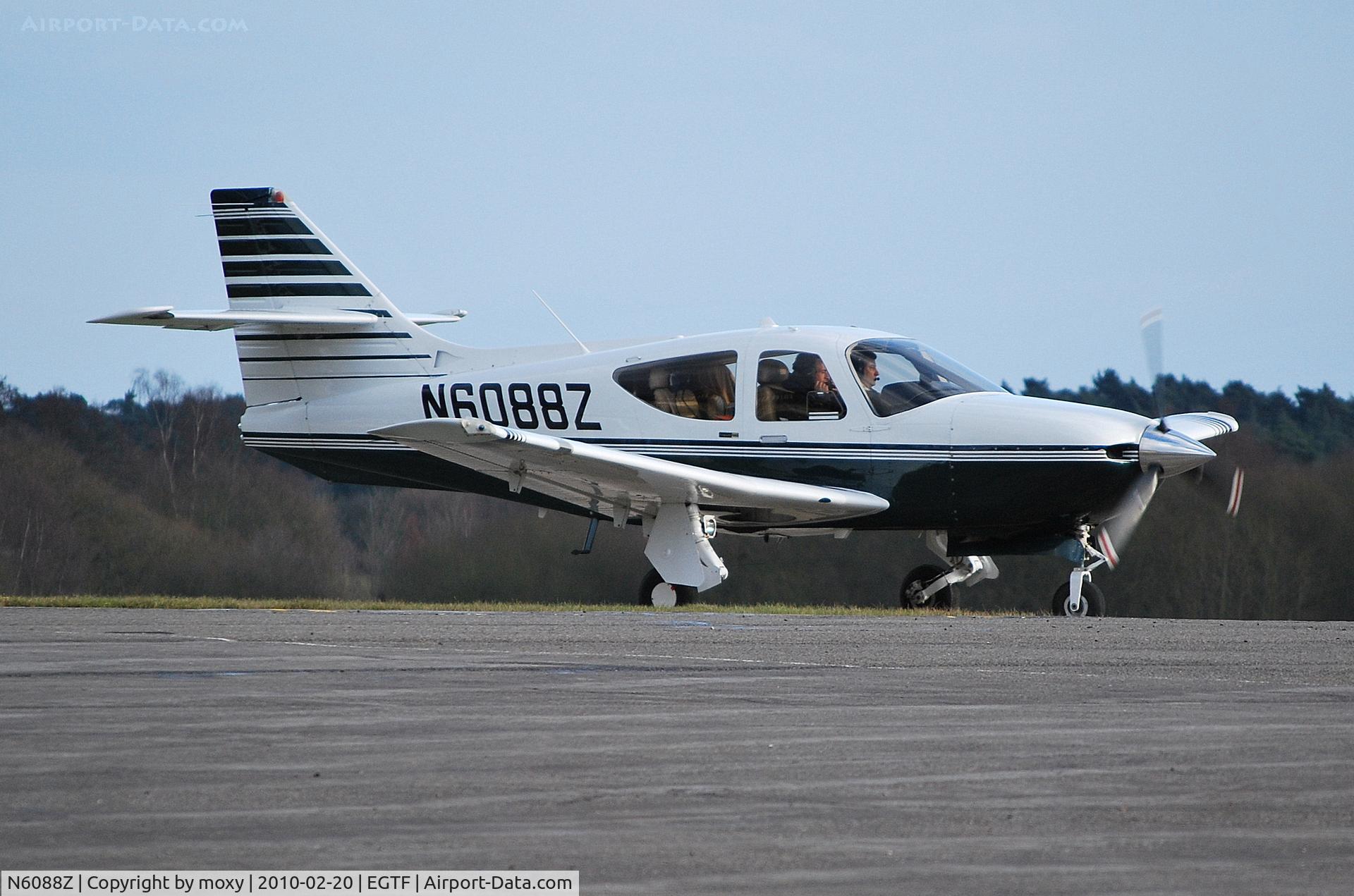 N6088Z, 1999 Rockwell Commander 114B C/N 14662, Commander 114-B at Fairoaks