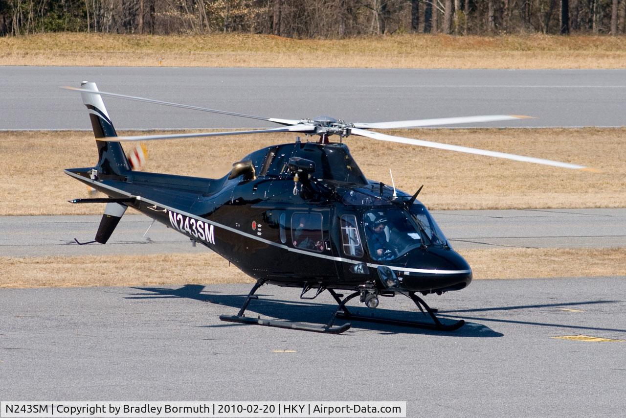 N243SM, AgustaWestland AW-119 MKII Koala C/N 14740, A great day to take pictures!