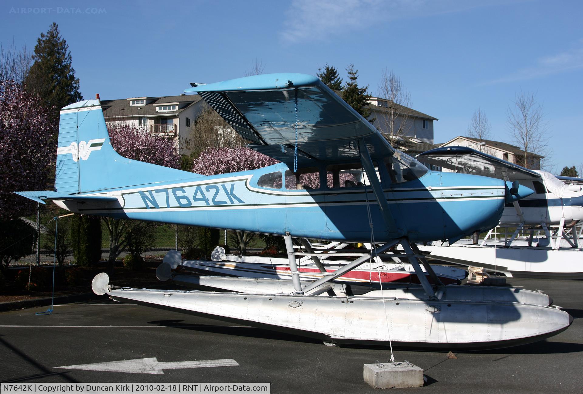 N7642K, 1976 Cessna 180J C/N 18052694, Winter storage