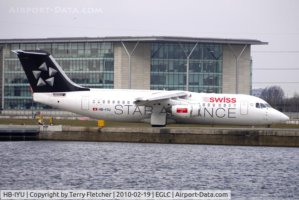 HB-IYU, 2000 British Aerospace Avro 146-RJ100 C/N E3379, Swiss Airlines Bae 146 at London City