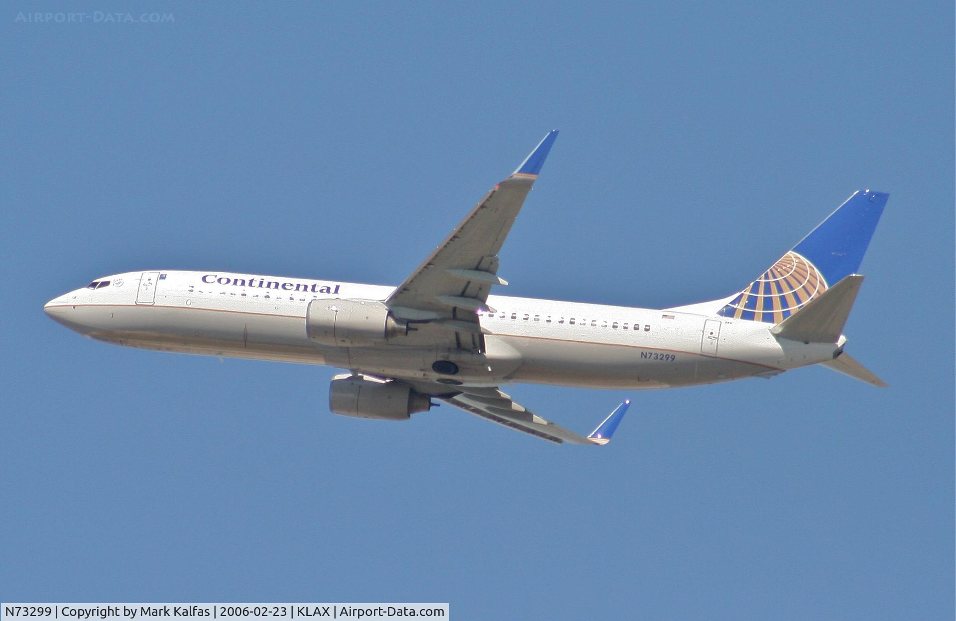 N73299, 2005 Boeing 737-824 C/N 34005, Continental Airlines Boeing 737-824, N73299 25R departure KLAX.