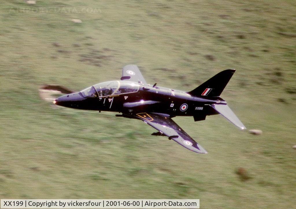 XX199, 1978 Hawker Siddeley Hawk T.1A C/N 046/312046, Royal Air Force. Operated by 4 FTS. Machynlleth Loop, Wales.