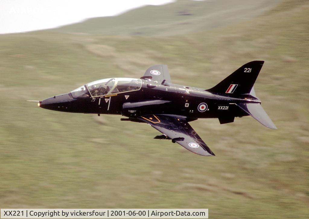 XX221, 1978 Hawker Siddeley Hawk T.1A C/N 057/312057, Royal Air Force. Operated by 4 FTS. Machynlleth Loop, Wales.