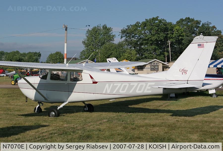 N7070E, 1960 Cessna 175A Skylark C/N 56570, EAA AirVenture 2007