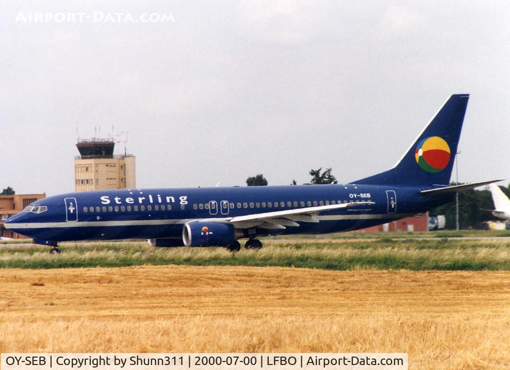 OY-SEB, 1998 Boeing 737-8Q8 C/N 28214, Lining up rwy 33R for departure...