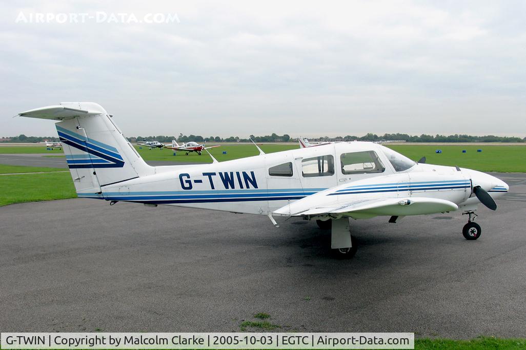 G-TWIN, 1978 Piper PA-44-180 Seminole C/N 44-7995072, Piper PA-44-180 Seminole at Cranfield Airport, UK in 2005.