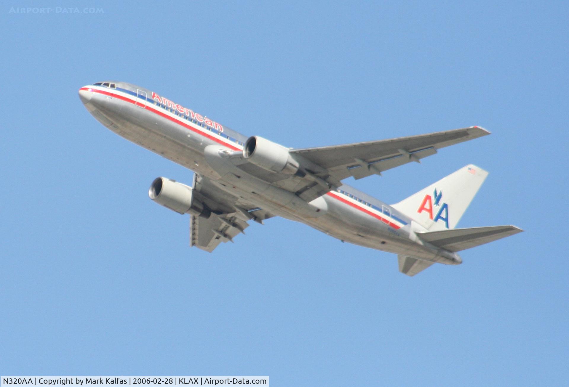 N320AA, 1985 Boeing 767-223 C/N 22321, American Airlines Boeing 767-223. N320AA 25R departure KLAX.