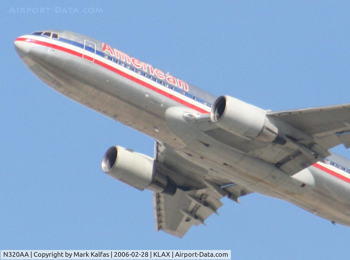 N320AA, 1985 Boeing 767-223 C/N 22321, American Airlines Boeing 767-223. N320AA 25R departure KLAX.