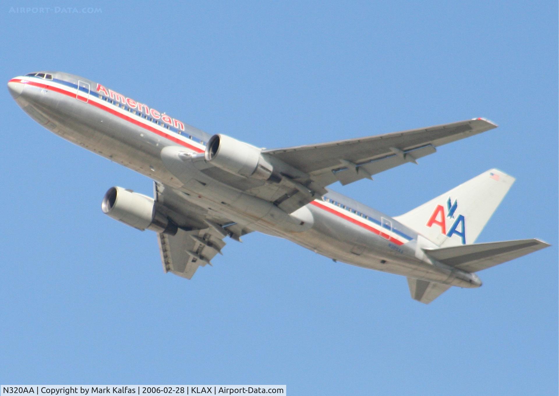 N320AA, 1985 Boeing 767-223 C/N 22321, American Airlines Boeing 767-223. N320AA 25R departure KLAX.