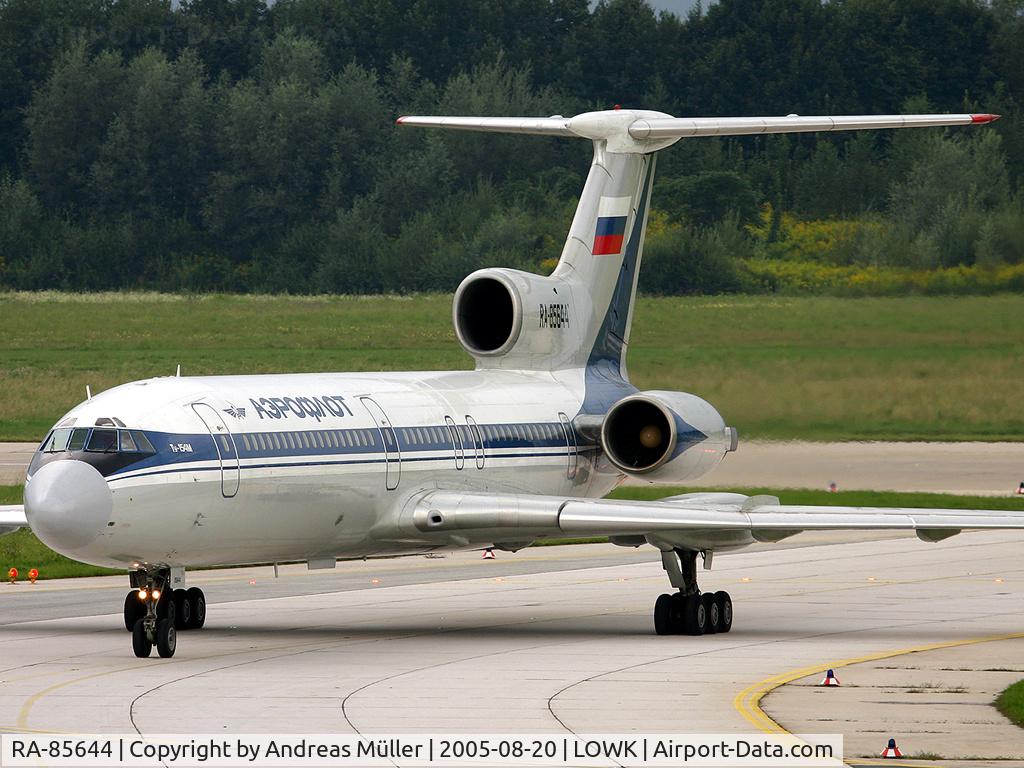 RA-85644, 1988 Tupolev Tu-154M C/N 88A780, Classic livery.