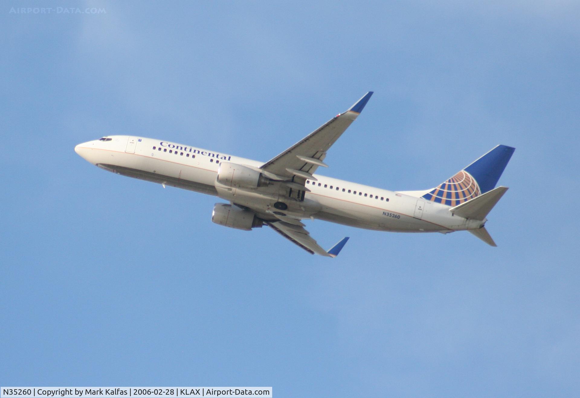 N35260, 2001 Boeing 737-824 C/N 30855, Continental Airlines Boeing 737-824, N35260 25R departure KLAX.