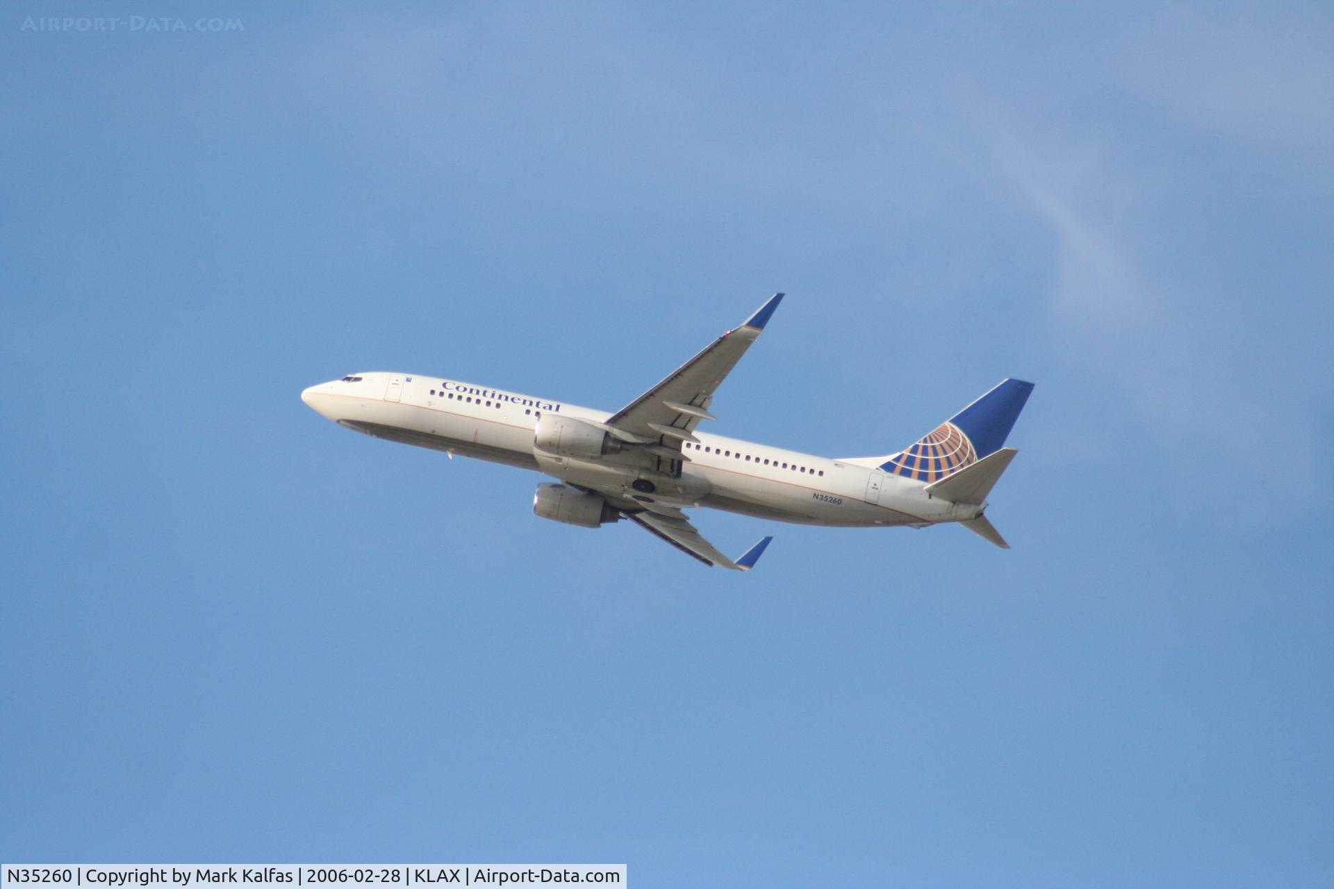 N35260, 2001 Boeing 737-824 C/N 30855, Continental Airlines Boeing 737-824, N35260 25R departure KLAX.