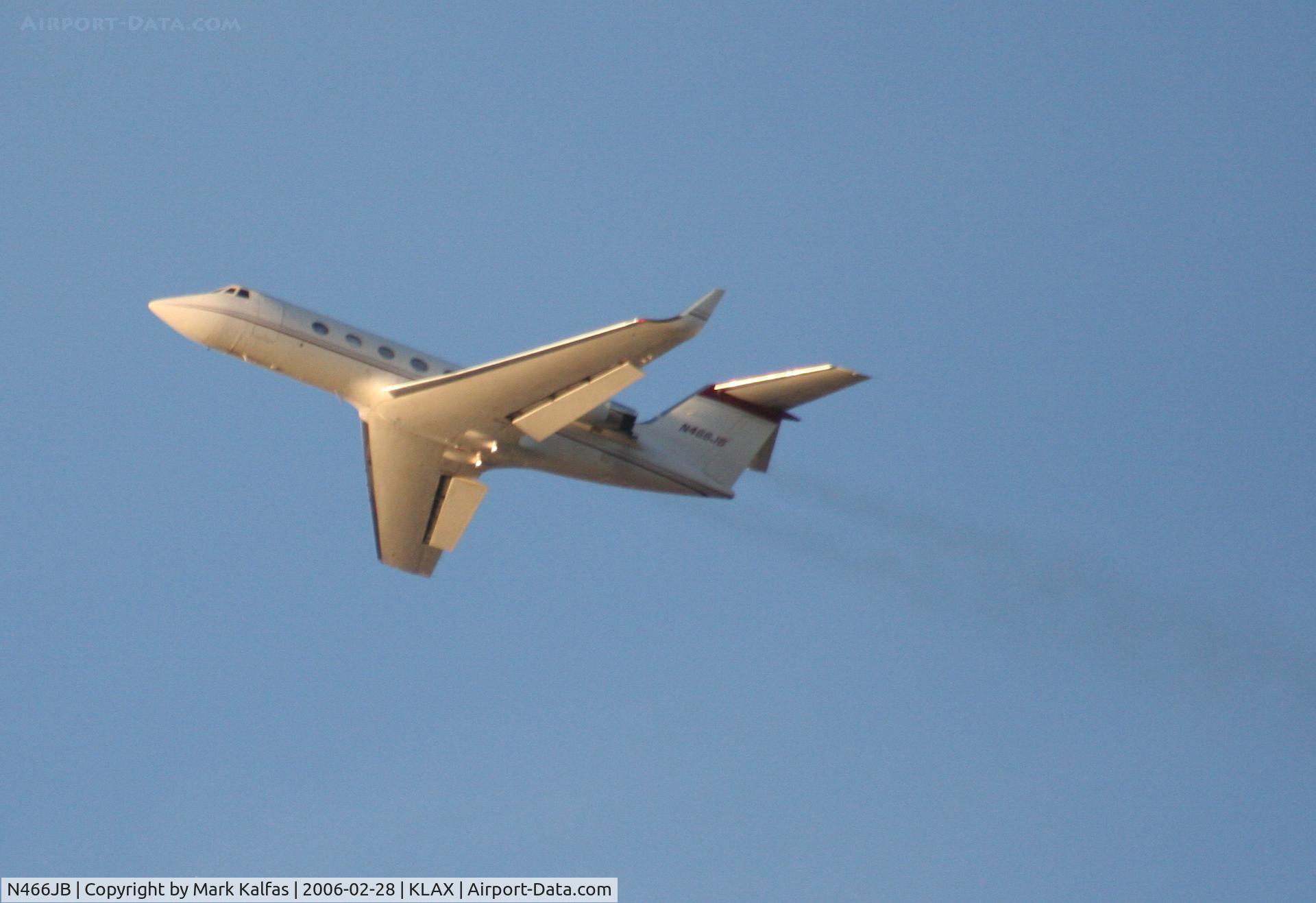 N466JB, 1969 Grumman G-1159 Gulfstream II C/N 57, Dream Toy LLC. Gulfstream II, departing 25L KLAX.