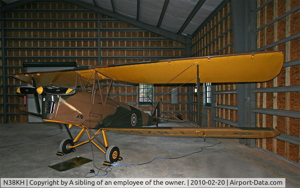 N38KH, De Havilland DH-82A Tiger Moth II C/N 84529, As seen in a 