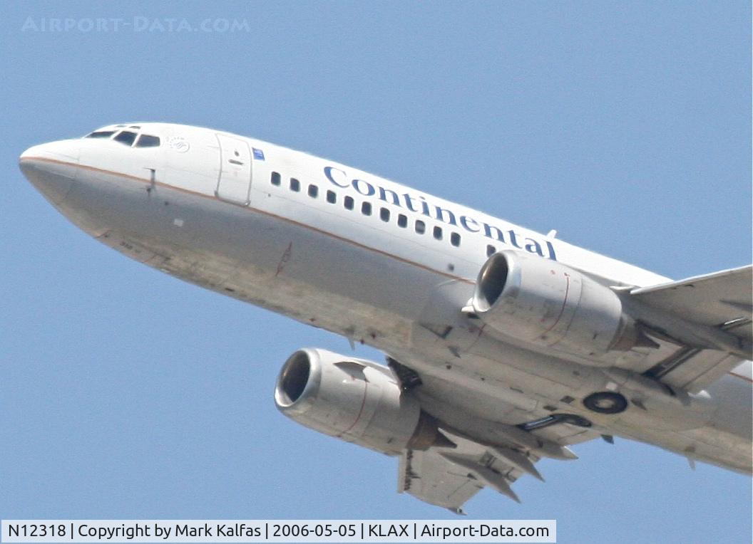 N12318, 1986 Boeing 737-3TO C/N 23369, Continental Airlines Boeing 737-3TO, N12318 25R departure KLAX.