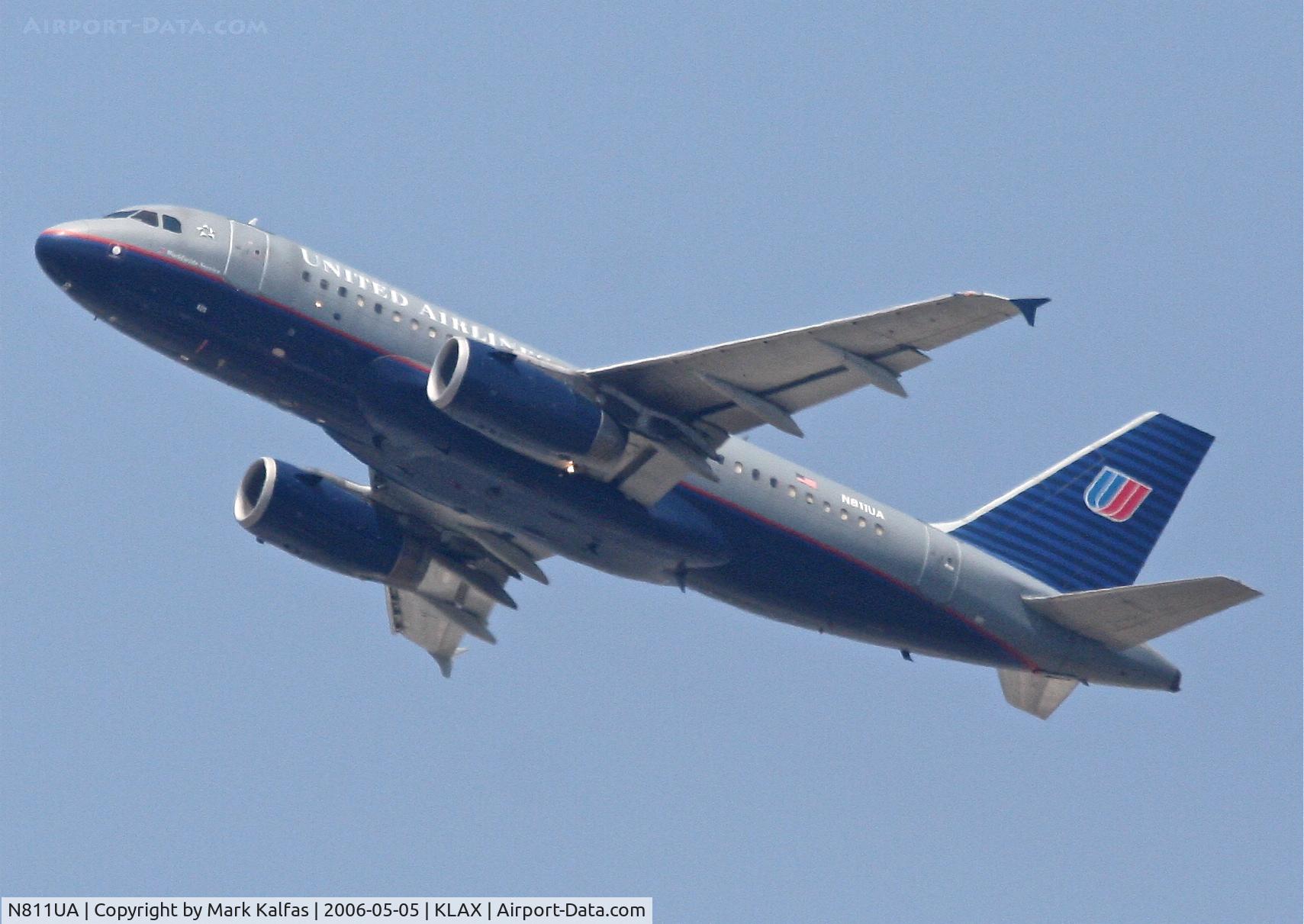 N811UA, 1998 Airbus A319-131 C/N 847, United Airlines Airbus A319-131, N811UA 25R departure KLAX.
